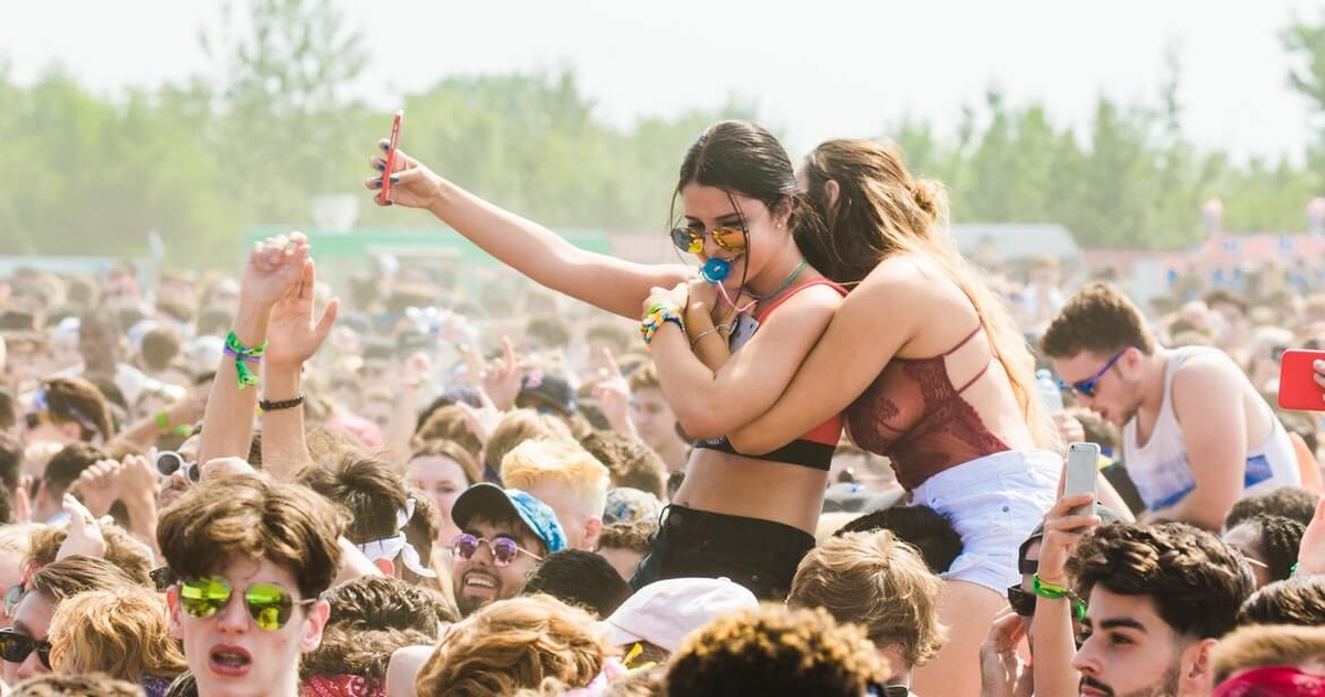 Post a Link to CoPromote on your Social Media